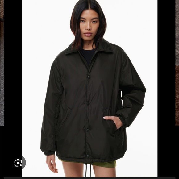 Aritzia Jackets & Blazers - Aritzia TNA Coaches puffer jacket